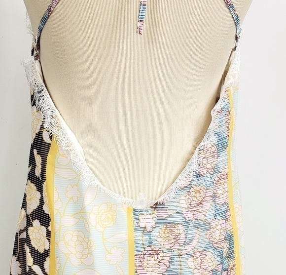 Tularosa Monroe halter neck cross back dress floral stripe size M - Picture 5 of 13